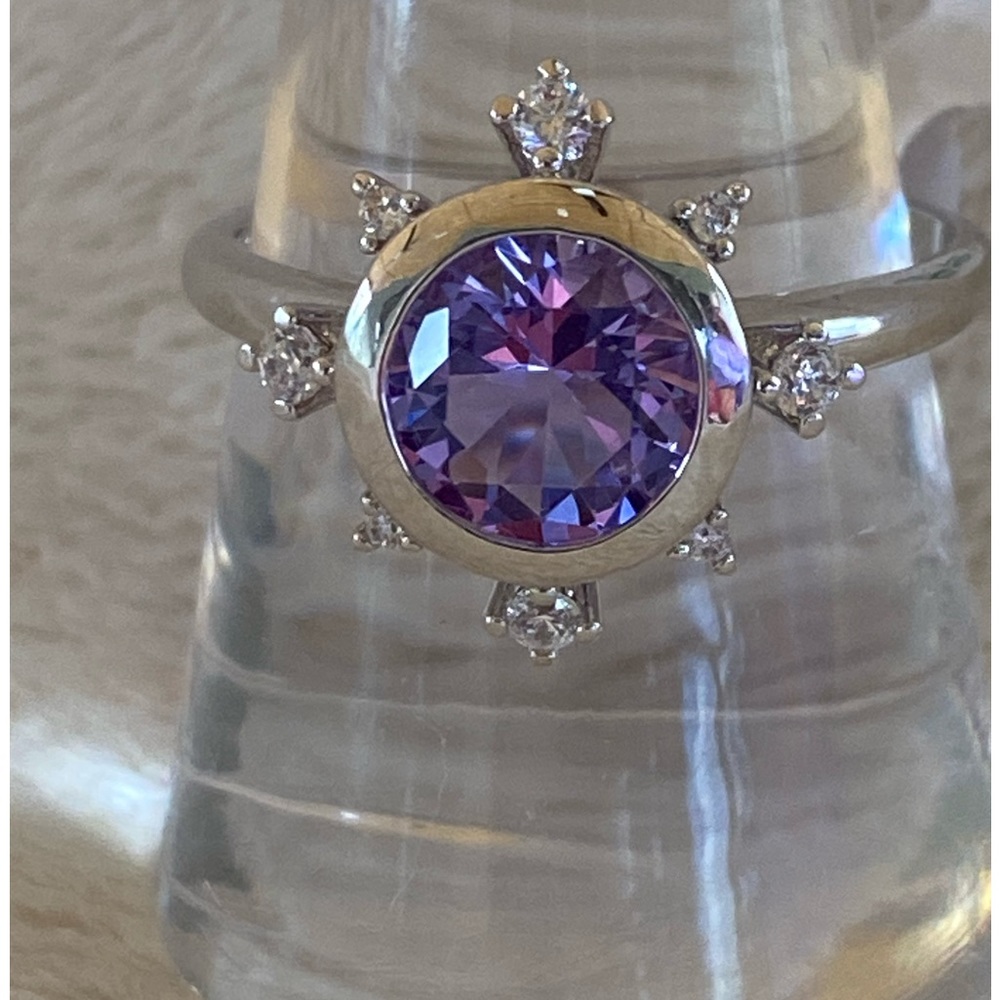 NWT light amethyst ring bomb size 10
